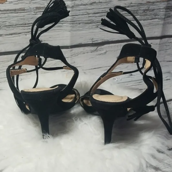 Chase + Chloe strappy fringe leather heels sz 6 - Image 6