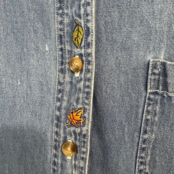 Vintage 2000 Warner Bros Tweety Bird Fall Button Down Denim Shirt - Image 3
