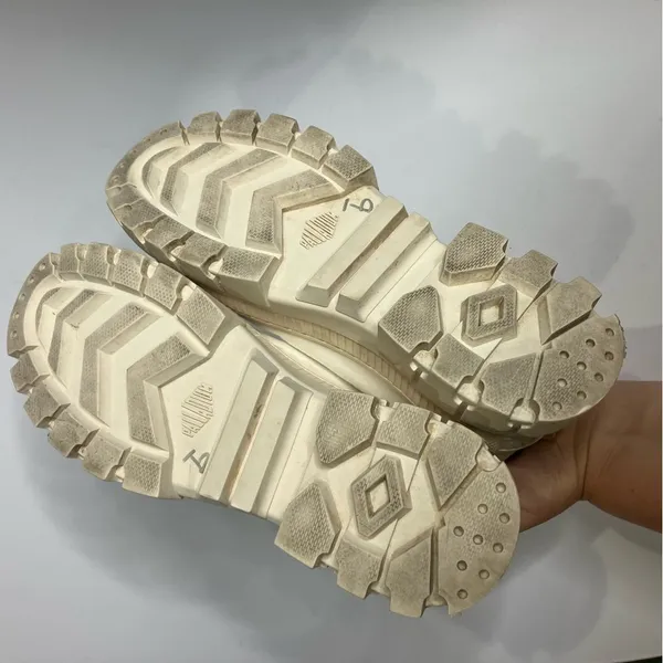 Palladium white revolt low textile sneakers lug sole women’s size 8‎ chunky Y2K - Image 11