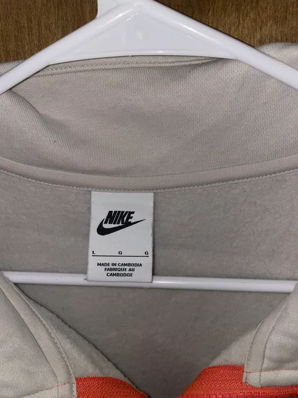 Nike 1/4 zip - Image 2