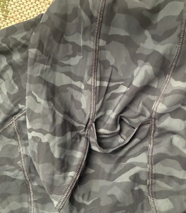 Lululemon black camo jacket Size 4 it also has an opening for a ponytail in the hood. Fantastic condition #athleisure #camouflage #lululemon - Image 4