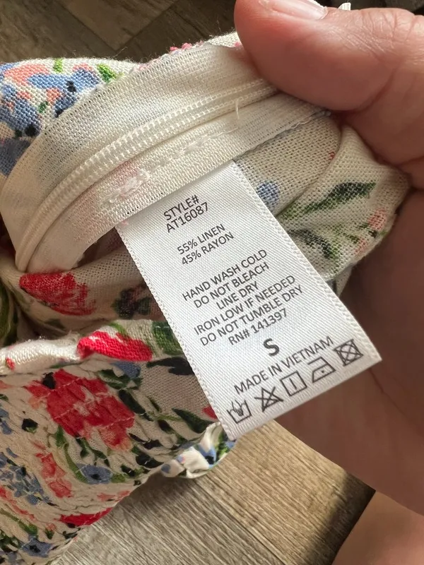 ASTR the Label Hook & Eye Square Neck Top in Red Multi - Image 15