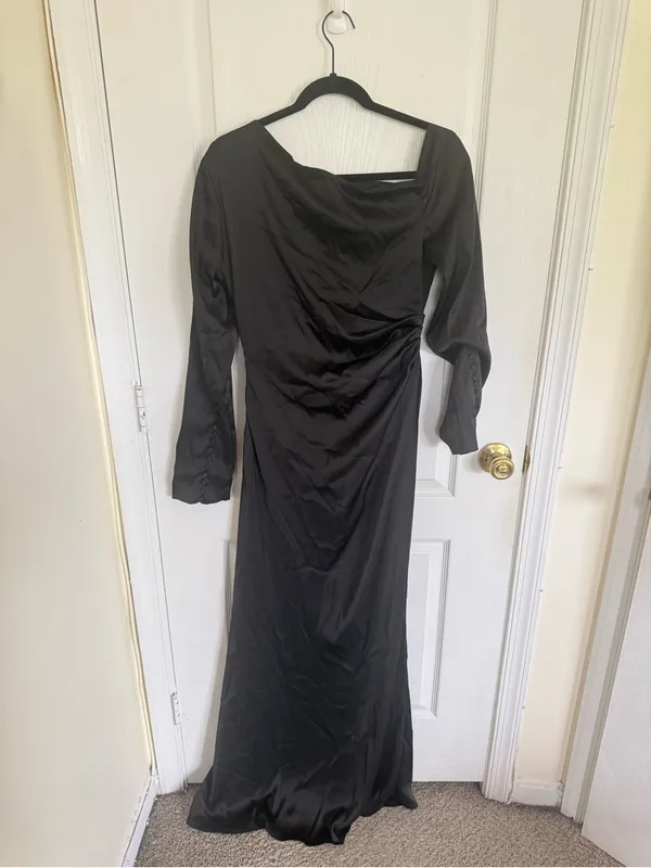 Meshki NEW Avery Elegant Black Long Sleeve Evening Dress - Image 6