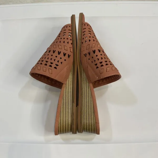 Vince‎ Camuto Leather Wedge Slide Wide Sandals Sushi 8 Wide NWOT - Image 9