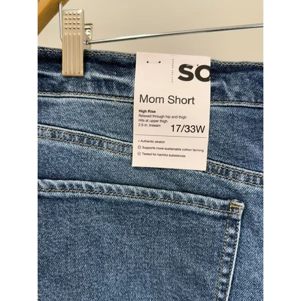 SO High Rise Mom Shorts Distressed Raw Hem Denim NWT Sz17/33W - Image 3