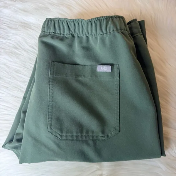 Figs Women's Technical Collection Scrub Pants Size M/T - Image 13