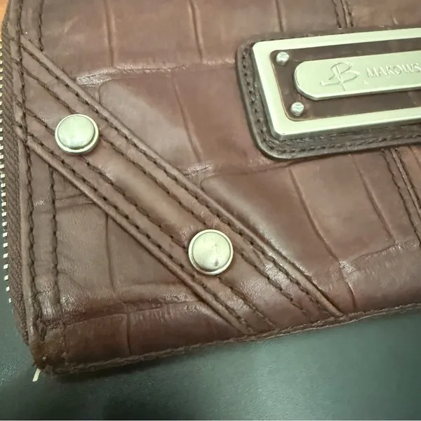 B MAKOWSKY Brown 100% Genuine Leather Zip Around Wallet 8”X4” - Image 9