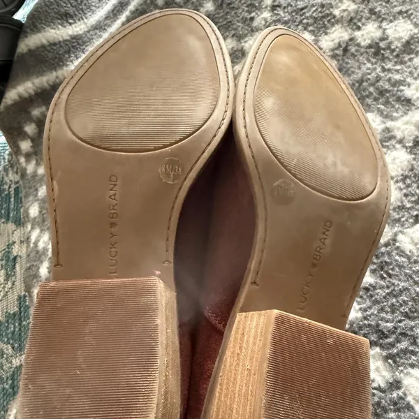 Lucky Brand Shoes Womens Size 8M Brown Suede Ankle‎ Booties Low Heel Kimbery - Image 7