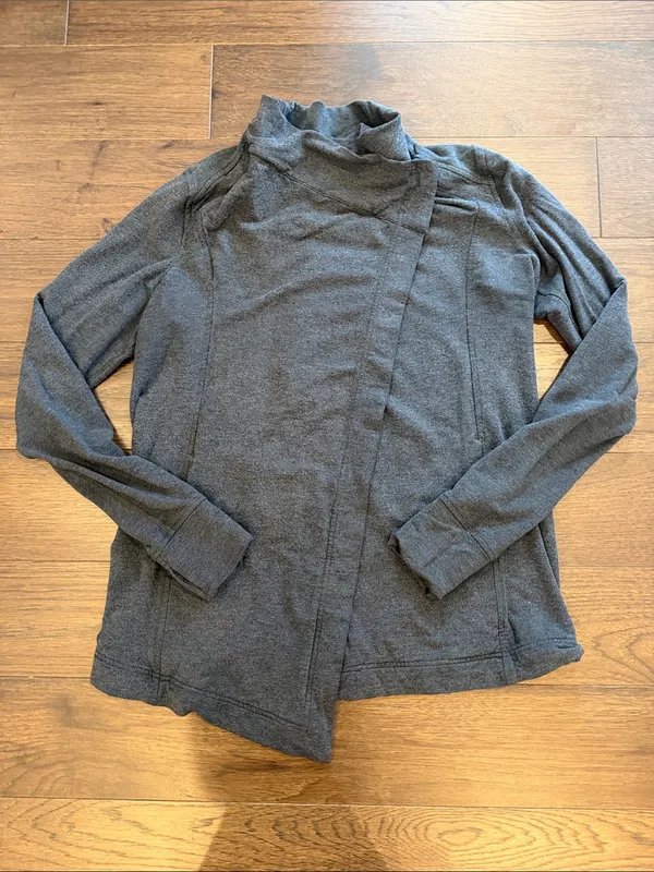 Lululemon Coast Wrap II Open Front Cardigan French Terry Gray Size 6 - C52-079 - Image 2