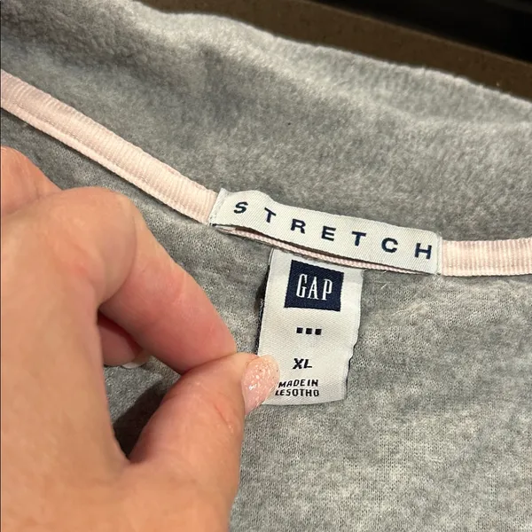 GAP Stretch Gray Pullover - Image 2
