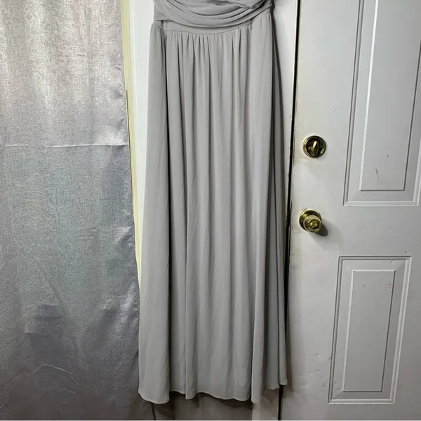 Lulu’s light gray strapless‎ chiffon bridesmaids all afloat maxi dress medium - Image 5