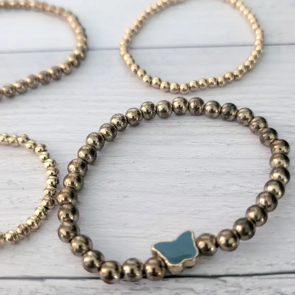 Bundle of 6 Bracelets - Gold Tone Stretch Bracelets - Fair Condition - Image 5