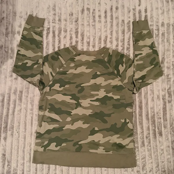 Old Navy Womens Green Camo Raglan Long Sleeve Crewneck Sweatshirt Size M‎ - Image 6