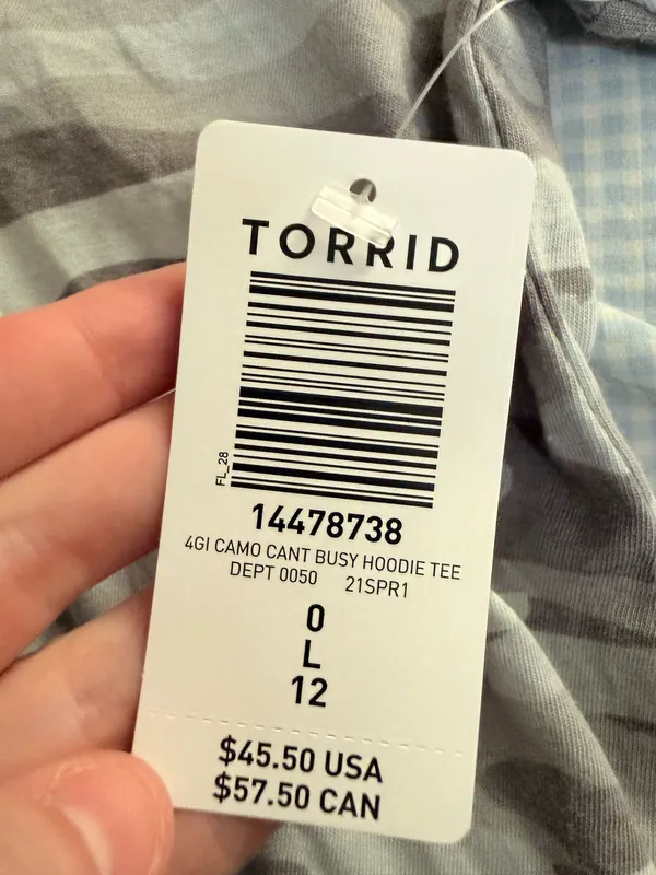 Torrid camo Hoodie tee NWT size 0 - Image 2