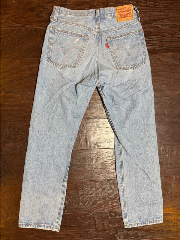 Levi’s 501 Straight Leg Distressed Light Wash Jeans High Rise Button Fly W25 L26 - Image 3