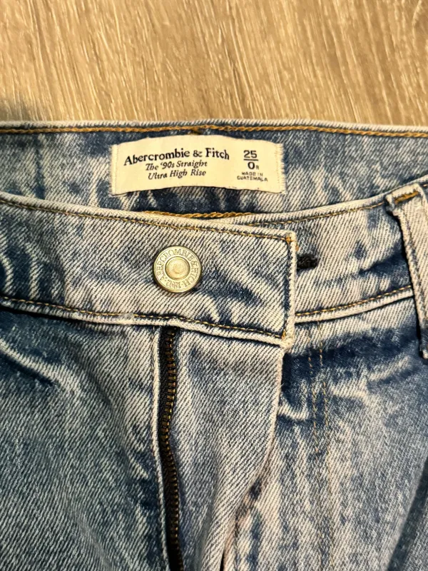 Abercrombie Jeans 90s Straight Ultra High-Rise - Image 2