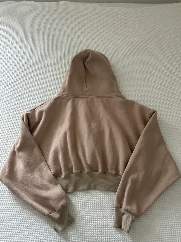 Oat Haus Cropped Sweatshirt - Image 5