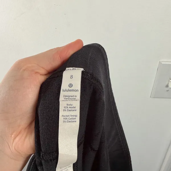 Lululemon Twisted and Tucked Jogger Pant 25" Black Travel Athleisure Womens 8 - Image 7
