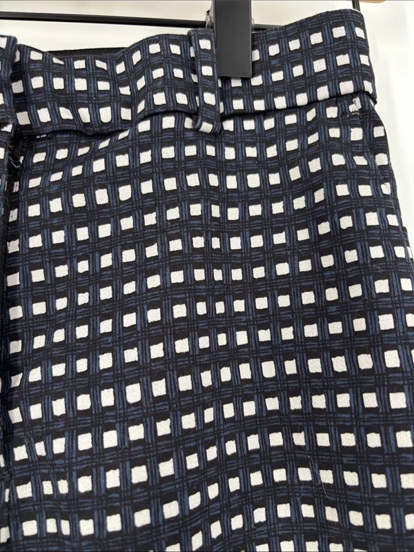 H&M blue white black print ankle pants 4P 4 petite - Image 3