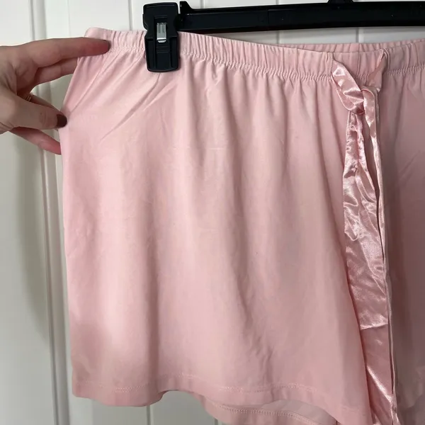 Gilligan & O’Malley women’s light pink satin drawstring soft pajama‎ shorts XXL - Image 2