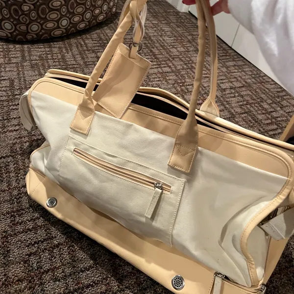 Amazon Chic Beige and Cream Tote Bag - Image 2