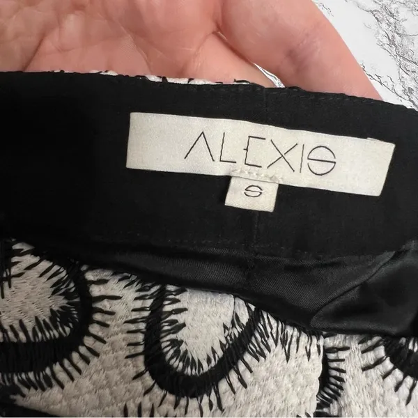Alexis Dagmar Wildflower Flare-Leg‎ Pants Black White Sz S - Image 8