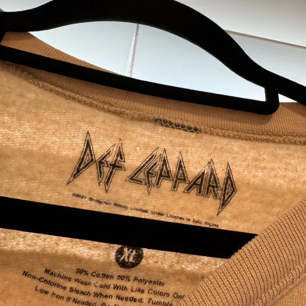 Def Leppard “Hysteria” Graphic Sweatshirt – Size XL - Image 2