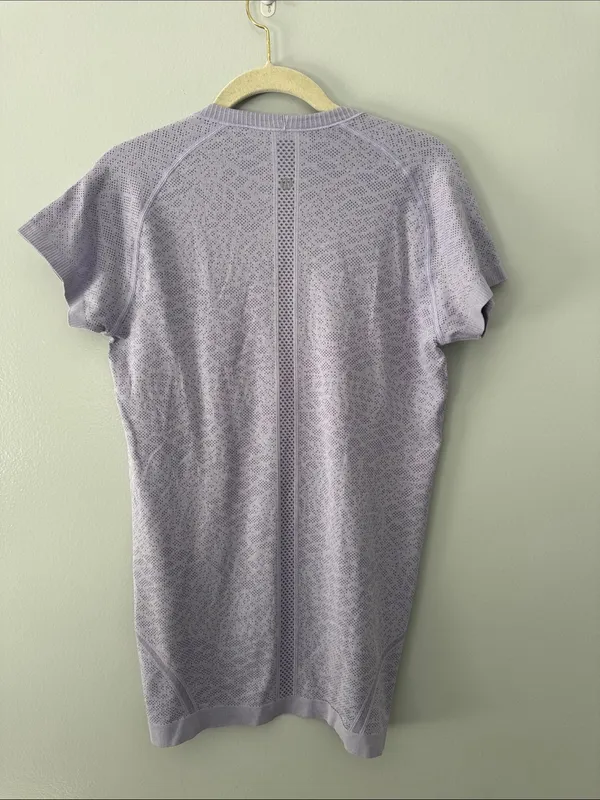 lululemon athletica Women's Tech Workout Top Size 10 Gym Yoga training - Image 7