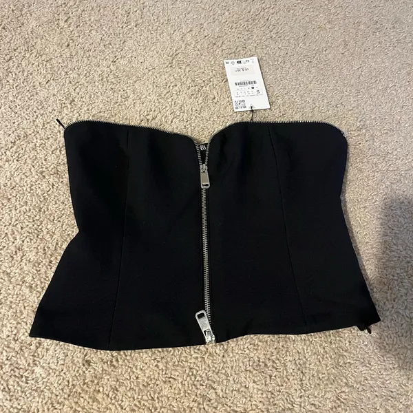 ZARA Black strapless zipper top never worn - Image 2