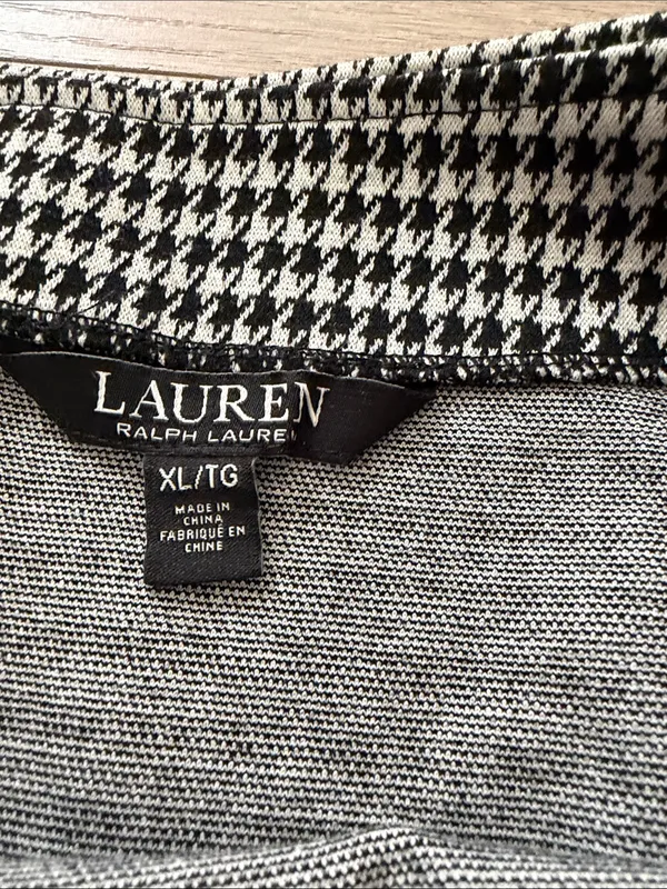 Lauren Ralph Lauren Black and White Houndstooth Pencil Skirt with Side Buttons - Image 2