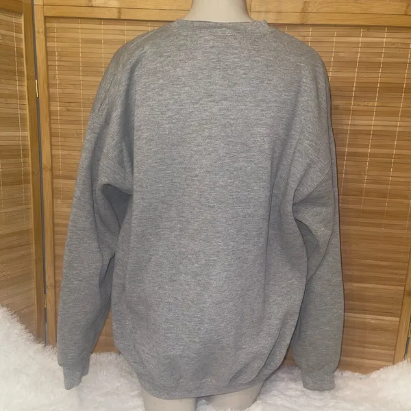 Vintage Disney Store Winter Snow Globe Pooh Eeyore Crewneck Sweatshirt Size XL - Image 4