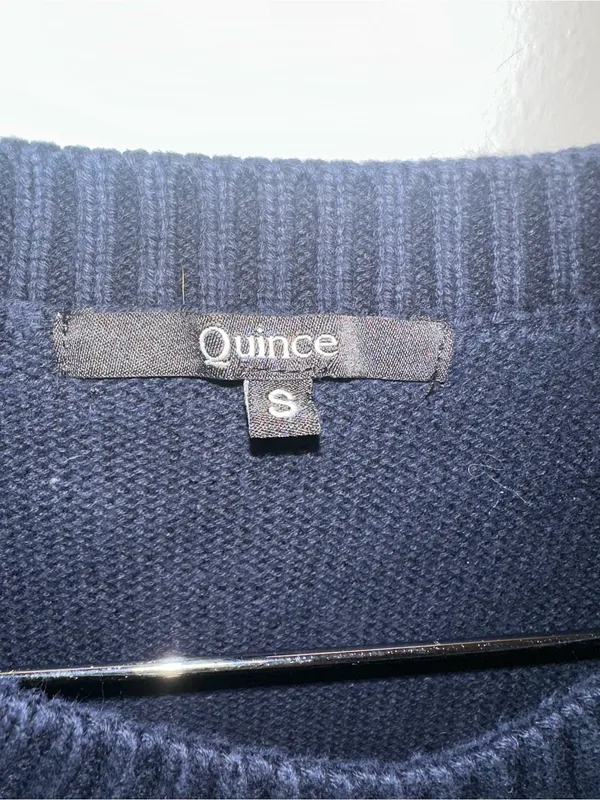 Quince 100% Organic Cotton Boyfriend Crew Sweater navy small - Image 5