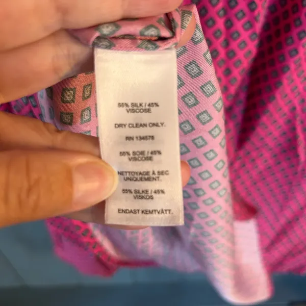 Vineyard Vines Pink and Blue Diamond Blouse | Women’s Size XL - Image 4