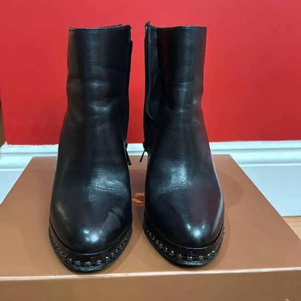 Coach Justina Black Ankle Boots‎ Women's Beaded Chain Accents size 6.5 - Image 3