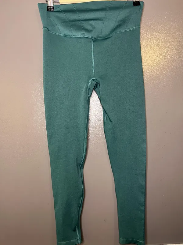 FP Movement Good Karma Leggings Womens M/L Green High Rise Ankle Pants Yoga - Image 2