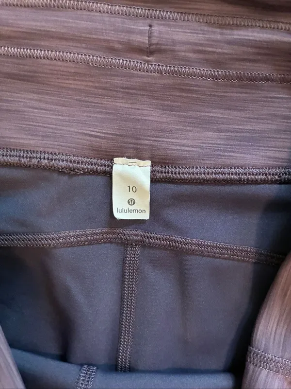 Lululemon Invigoratehigh-rise bike shorts women’s size 10 ￼ - Image 2