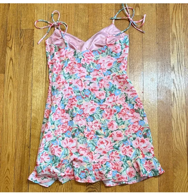 LPA From Revolve Floral Mini Dress XS Pink Green Ruffle Hem - Image 4