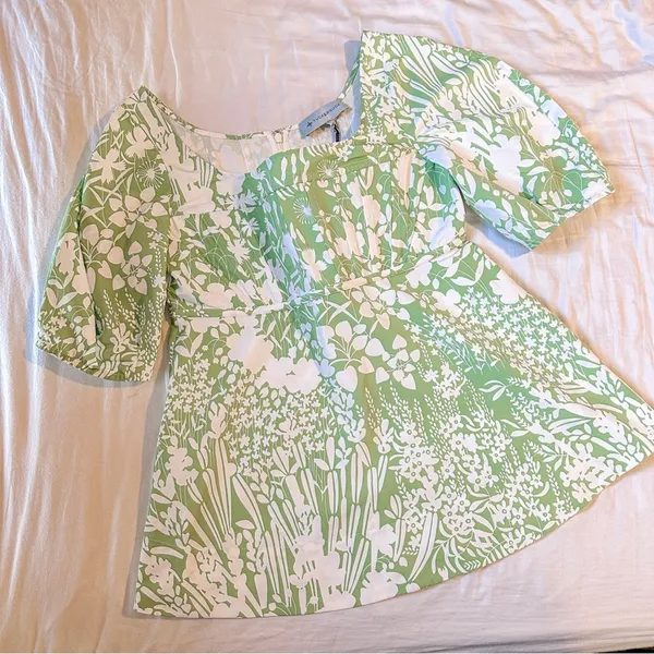 Tuckernuck Nealy Corset Top Green Garden Floral Print NEW Medium - Image 3