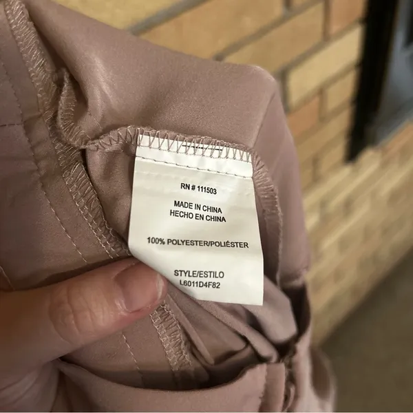 NWT Dillards Love & Piece Collective Mauve Women’s Wide Leg Slacks Button Size S - Image 5