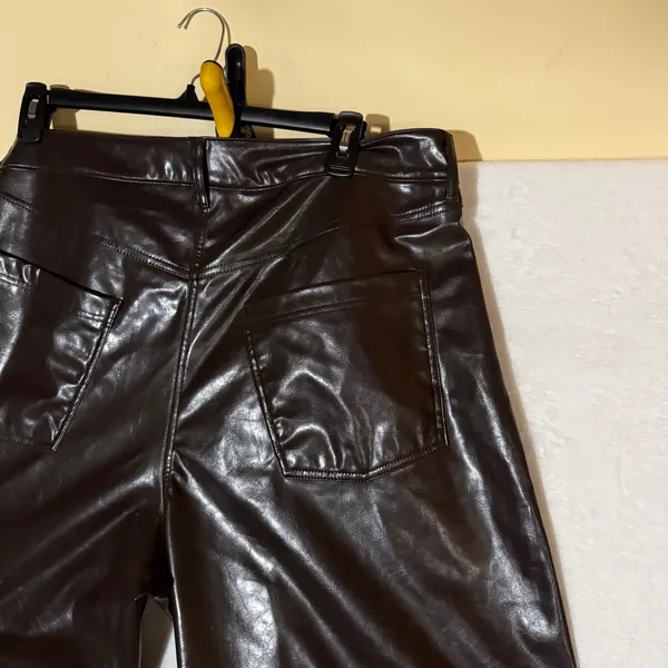 NWT Old Navy 18 Tall Extra High-Rise Barrel Leg Faux Leather Pants Topsoil Brown - Image 5