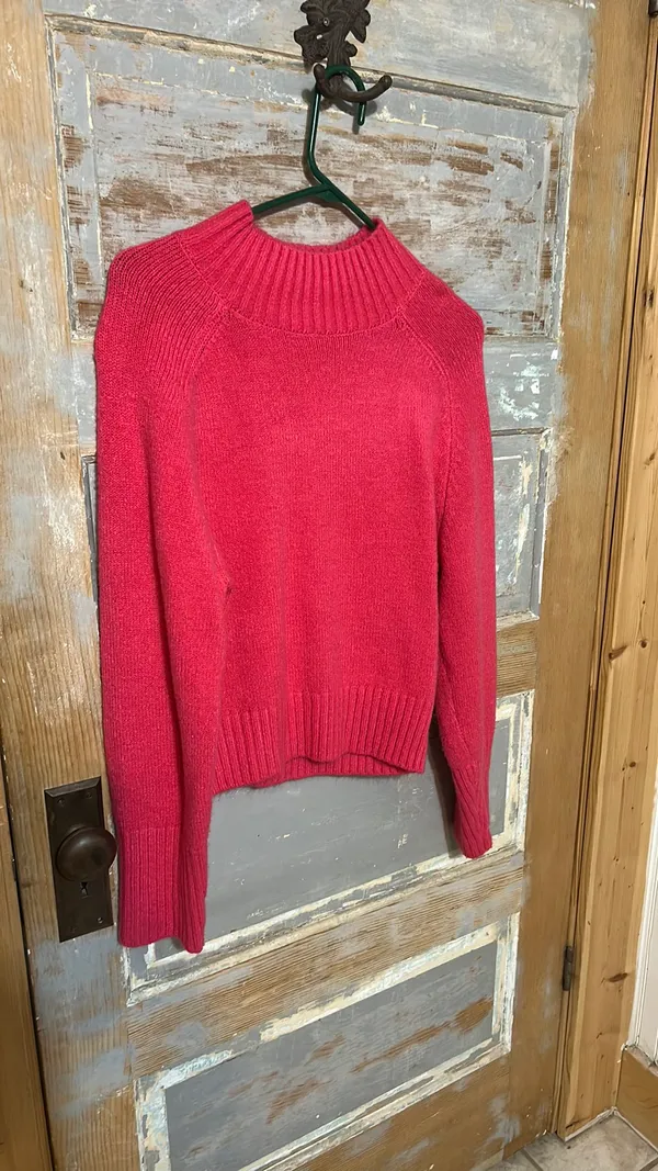 Double Zero Sweater Pink - Image 3