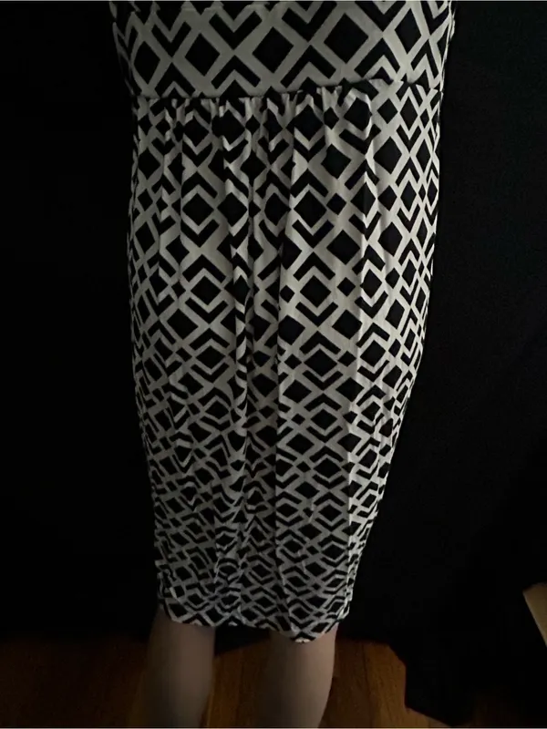 Ann Taylor Black & White Geometric Sleeveless Women’s Dress LG - Image 10