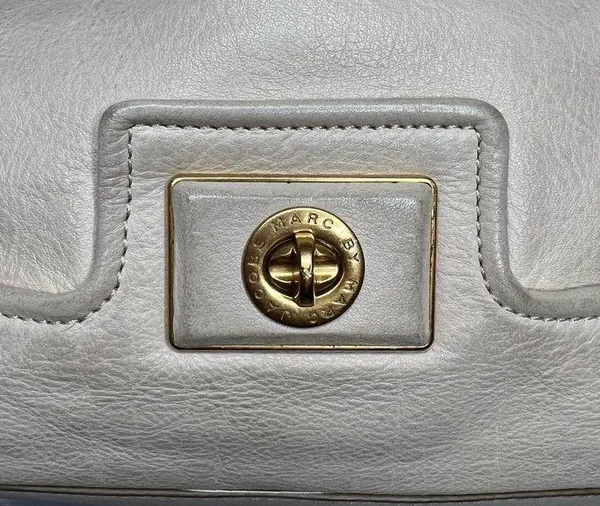 Marc by Marc Jacobs shoulder bag. - Image 6