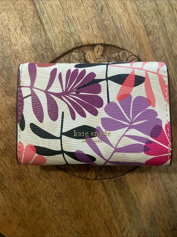 kate spade Floral Multi-Color Card Wallet and Key Holder with Heart Detail - Image 2