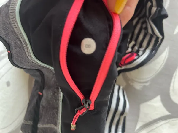 Lululemon Speed Shorts 2.5" - Image 3