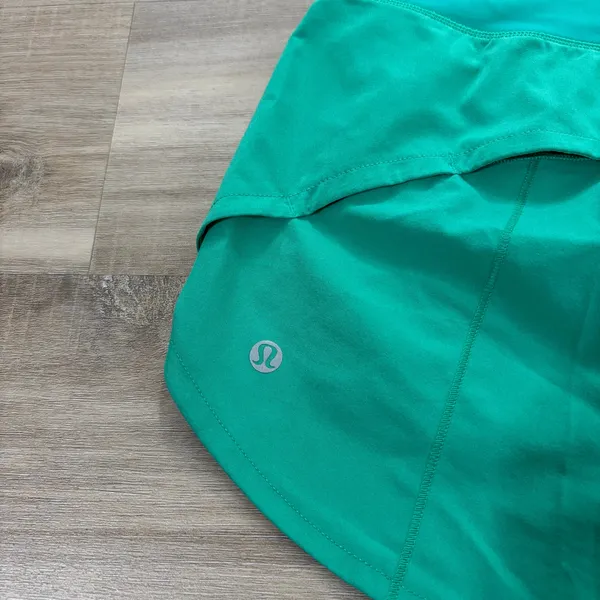 Lululemon Speed Up High-Rise Lined Short 4" Kelly Green Women Size 6 - Image 4