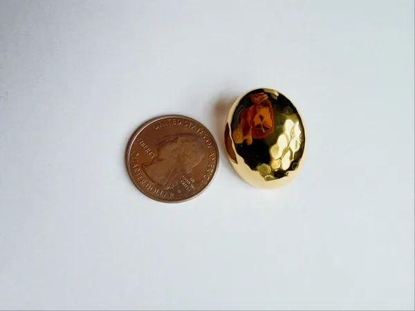 Gold old money earrings oval hammered studs - Image 4