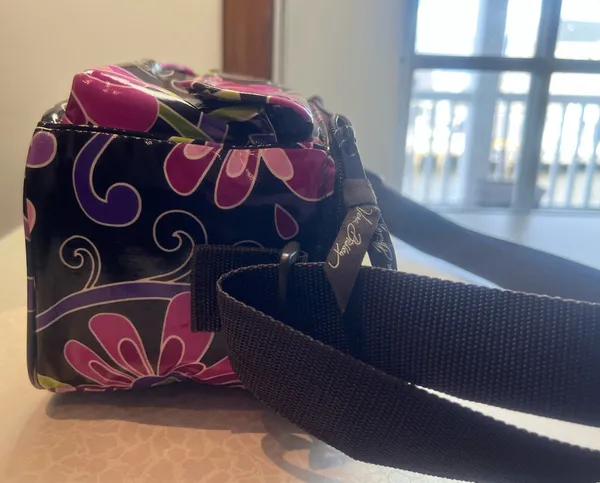 RETIRED: Vera Bradley | women’s Purple Punch pattern vinyl lunchbox. - Image 6