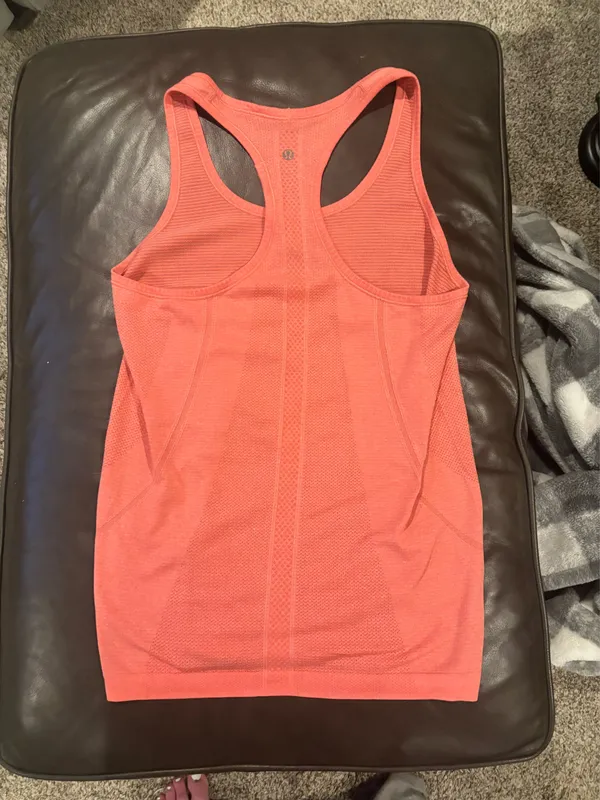 Coral Lululemon Tank Top Swiftly Tech - Image 2