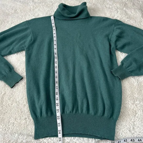 Women's Cashmere Sweater Teal Pullover Turtleneck M Preppy Country Club Designer - Image 4